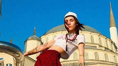 Kocatepe Camisi'ndeki moda çekimine istenen ceza belli oldu