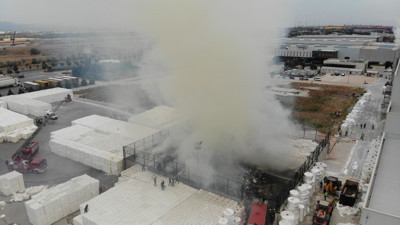 Kağıt fabrikası yandı