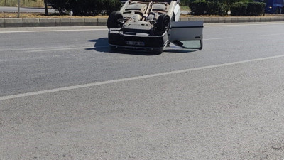 Düz yolda takla attı: 3 yaralı