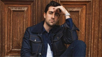 Çağlar Ertuğrul İstanbul'u terk etti! "Sakin bir hayatım var"