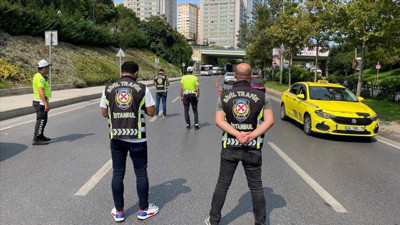 İstanbul'da dron destekli kırmızı ışık ihlali denetimi