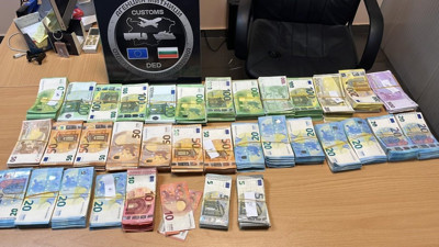 Hollanda'dan gelen tırda binlerce euro ele geçirildi