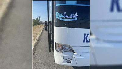 Yola kaçan topun peşinden gitti. Yolcu otobüsünün çarpmasıyla canından oldu