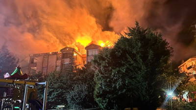 Elazığ'da yangın. Alevler geceyi gündüze çevirdi