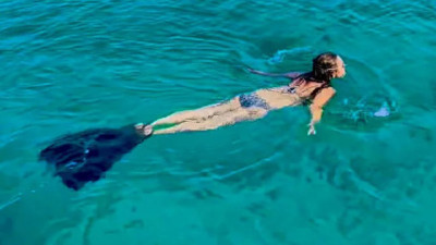 Sertab Erener dalış yaptığı anları paylaştı. İlk yorum Şahika Ercümen'den geldi