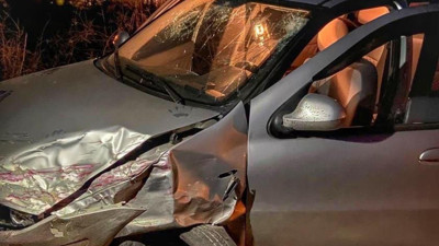 Taşköprü'de iki otomobil çarpıştı: 3 yaralı