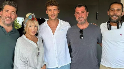 Ajda Pekkan’dan 'Dönence' setine sürpriz ziyaret