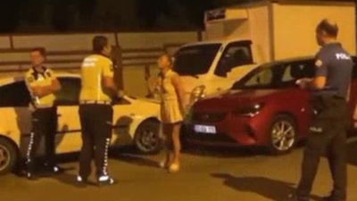 Çevirmeye takılan kadın: Ben devletim, sen çalışansın. Müdürünü arayacağım