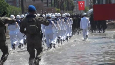 Depremin vurduğu İskenderun'da belediye ne iş yapıyor?