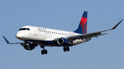 Türbülansa giren uçakta yolcular şok yaşadı. 11 kişi hastanelik oldu