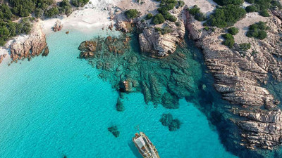 Yüzmeye gitti çuvallar dolusu çaldı