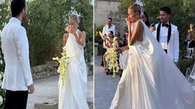 Burcu Esmersoy'un düğününde 'hem ağlarım hem giderim' anları