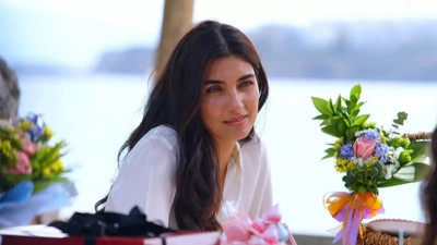 Tuba Büyüküstün Paris'teki evinden paylaşım yapınca dile düştü