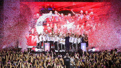 Filenin sultanları zaferini kutladı: Binlerce kişi şampiyonlara eşlik etti