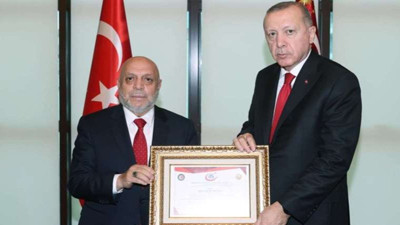 HAK-İŞ Genel Başkanı önce enflasyondan dert yandı, ardından AKP'ye oy istedi. Bu ne yaman çelişki...