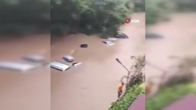 Bulgaristan’ı sel vurdu: 2 ölü