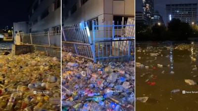 Fabrikadaki atıklar sokaklara yayıldı: Yağışın durmasıyla ortaya çıktı