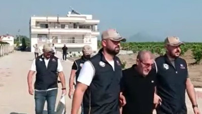 Kapısı ve penceresi olmayan çiftlik evine baskın