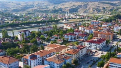 İçme suyundan yüzlerce vatandaş zehirlendi. İlçe hastanelik oldu