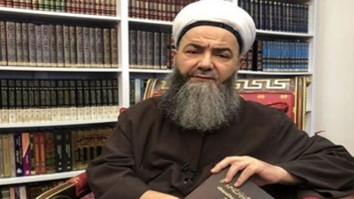 Özgür Demirtaş’tan Cübbeli Ahmet'i kızdıracak paylaşım. “Selam verilmeyecek adama ‘Günaydın’ derim” demişti