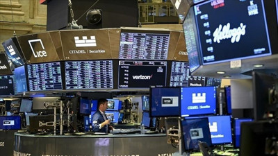 Fed'in şahin adım atma ihtimali küresel piyasaları negatife çevirdi