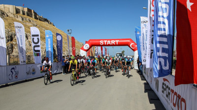 470 kilometrelik uluslararası bisiklet yarışı başladı
