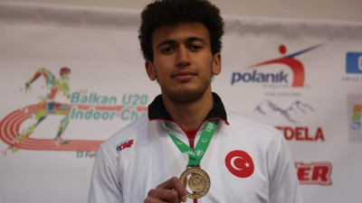 Ayetullah Demir rekor kırdı