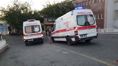 Diyarbakır'da akrabalar arasında taşlı, sopalı ve bıçaklı kavga: 4 yaralı