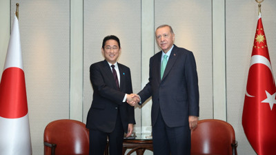 Cumhurbaşkanı Erdoğan, Japonya Başbakanı Fumio ile görüştü
