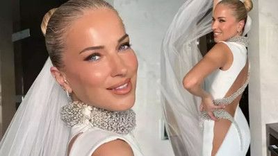 Burcu Esmersoy hamilelik iddialarına cevap verdi. Suskunluğunu düğünde bozdu