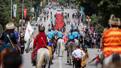 Ertuğrul Gazi şenliklerinde kortej yapıldı