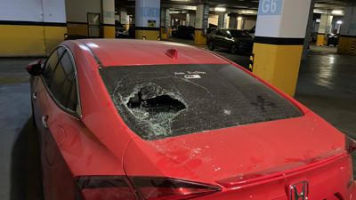 İSPARK'taki araçların camlarını tuz buz ettiler