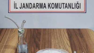 Şapkadan tavşan değil uyuşturucu çıktı