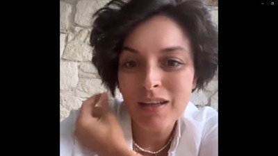 Ezgi Mola kuaför mağduru oldu. O anları sosyal medyadan paylaştı