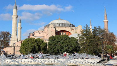 Ayasofya ibadete kapanıyor mu? 50 yıl sürecek restorasyon başladı