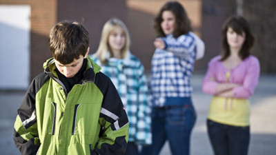 Okulda akran zorbalığına dikkat. Hızlıca harekete geçin