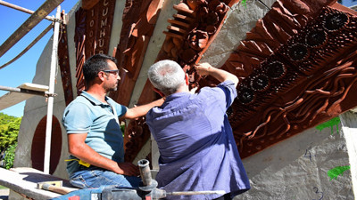 Cumhuriyetin 100.yılına özel anıt