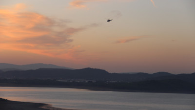 İzmir'de düşen helikopterdeki 3 kişiyi arama çalışmaları sürüyor