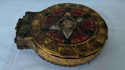 Altın yazma Tevrat'ı satmaya çalışırken yakalandılar