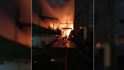 Tuzla’da madeni yağ fabrikasında yangın (18 Eylül 2023)