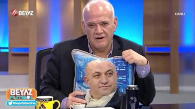 Galatasaray çok tuhaf görüntüler veriyor: Ahmet Çakar'dan Şampiyonlar Ligi iması