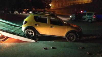 Denetim sırasında 'dur' ihtarına uymadı. Aracı park halinde bulundu