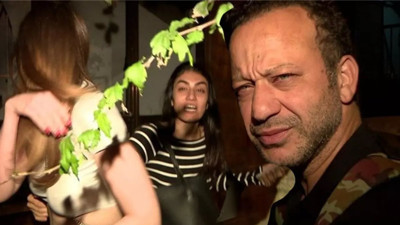 Rıza Kocaoğlu ve kız arkadaşları ortalığı birbirine kattı. Cihangir'de olaylı gece