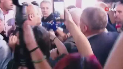 İktidar ve muhalefet vekilleri yumruk yumruğa birbirine girdi