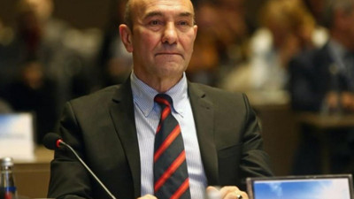 Tunç Soyer'den Akşener'e koku yanıtı: Biraz geriden geliyorlar