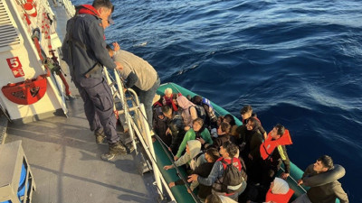 Ayvacık açıklarında 37 kaçak göçmen yakalandı (20 Eylül 2023)