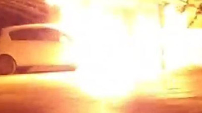 Yanan araç patladı çığlık sesi yükseldi