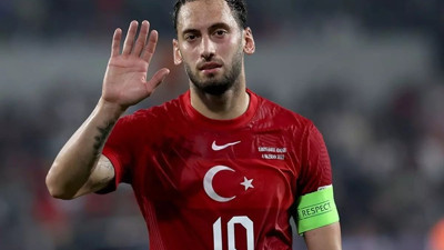 Hakan Çalhanoğlu: Bana Milli Takımın yeni hocasını sordular