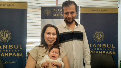 “Anne olamazsın” denilen kadın bebek dünyaya getirdi. Türkiye'de bir ilk. Doktorların büyük başarısı