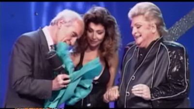 Zeki Müren'in son anlarında neler yaşadığı ortaya çıktı. 'Son Gece' isimli kıyafetinin içinde hayata veda etmişti